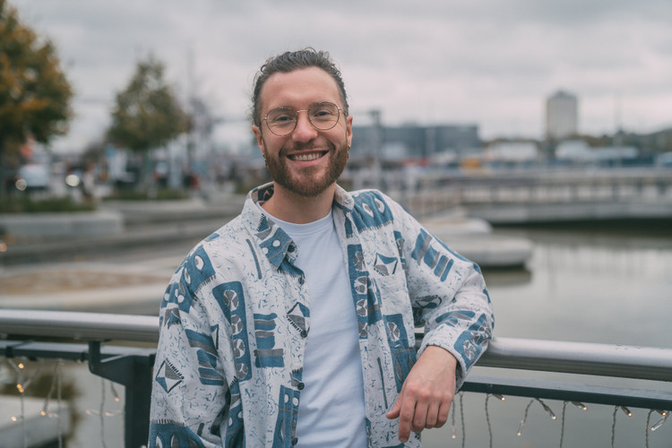  Luca Krüger<br><br>Quartiersmanager Innenstadt<br><br><a href="mailto:l.krueger@kiel-marketing.de">l.krueger@kiel-marketing.de</a> <br>Tel.: +49 431 6791037