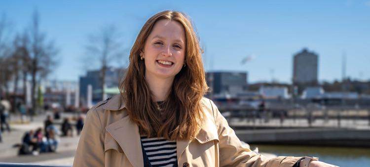  Isabell Koszowski<br><br>Quartiersmanagerin Innenstadt<br><br>i.koszowski(at)kiel-marketing.de<br>Tel.: +49 431 6791033