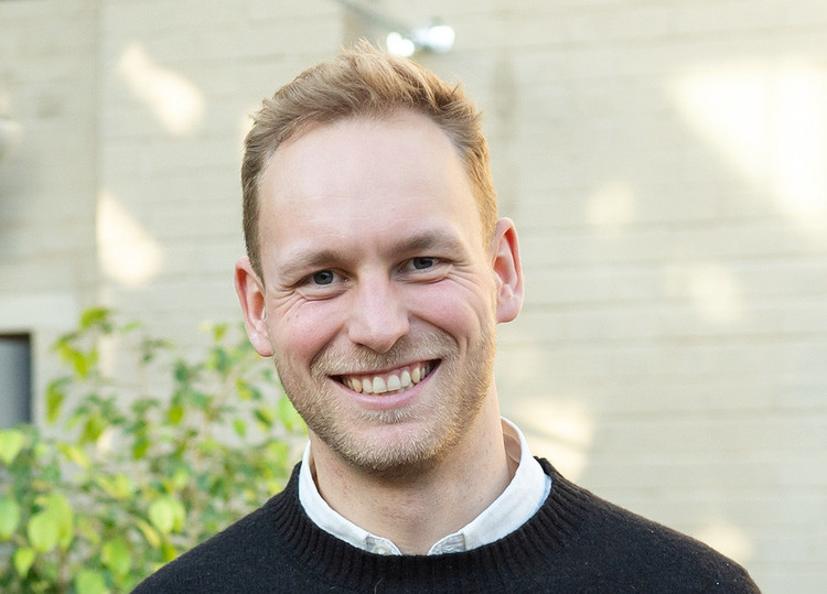  Jonas Godau, Innenstadtmanager<br><br>Sie haben Interesse, die Fläche mit Ihrem Projekt kurzzeitig anzumieten? Dann melden Sie sich unter j.godau(at)kiel-marketing.de oder unter 0431 / 6791058.