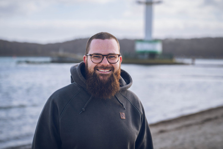  Michael Andres&nbsp;<br>Quartiersmanager&nbsp;<br>Pries-Friedrichsort&nbsp;<br>Mobil: 0178 2858847&nbsp;<br>E-Mail: <a href="mailto: m.andres@kiel-marketing.de ">m.andres@kiel-marketing.de&nbsp;</a>